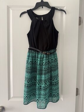 I.N. San Francisco Black and Teal Geometric Midi Dress